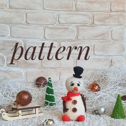 crochet pattern for a soft snowman toy. new year's gift.
