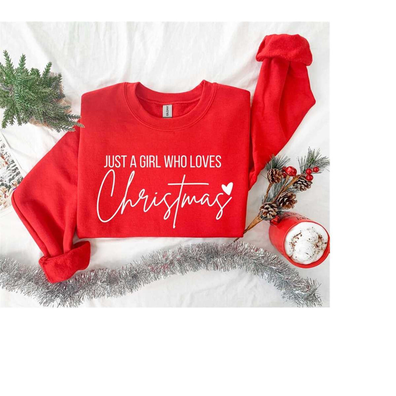 MR-711202384816-just-a-girl-who-loves-christmas-christmas-women-sweatshirt-image-1.jpg