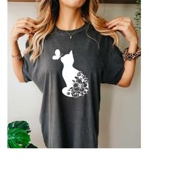 Comfort ColorsFloral Cat Shirt, Cat Lover Shirt, Funny Cat Shirt, Cat Owner Gift, Animal Lover Gift Shirt, Cat Shirt Wom