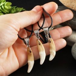 Real Wolf Tooth Necklace Wolf Fang Tusk Teeth Beige Pendant Necklace Native American Protection Amulet Boho Jewelry 8317