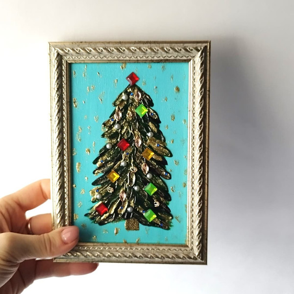 Christmas-tree-acrylic-painting-with-rhinestones.jpg