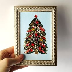 Create a Festive New Year with a Christmas Tree Textured Acrylic Painting