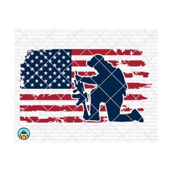 kneeling soldier svg, military flag, army svg, us soldier praying, grunge flag svg, patriotic svg, distressed usa flag svg, dxf, cricut