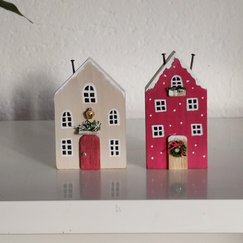 Christmas Wooden Houses3.jpg