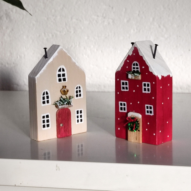 Christmas Wooden Houses4.jpg