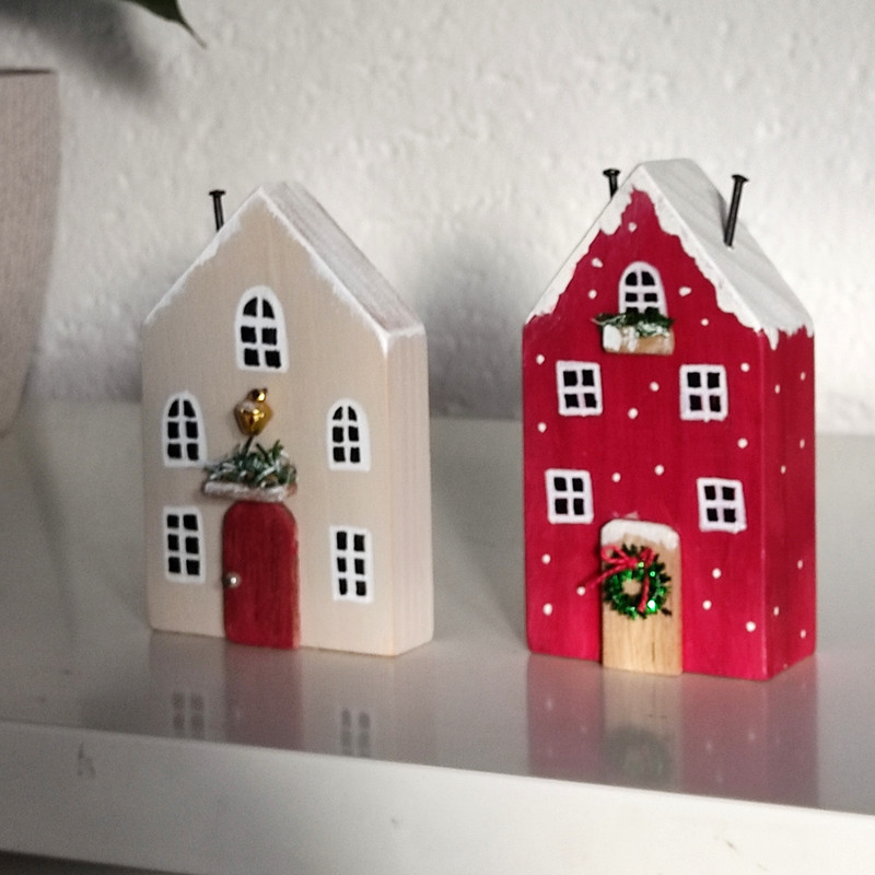 Christmas Wooden Houses5.jpg