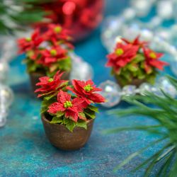 TUTORIAL Miniature poinsettia with air dry clay | Dollhouse miniatures | Miniature flower tutorial