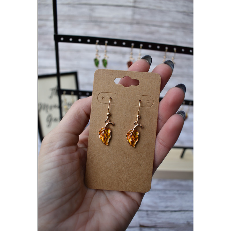 Gold Leaf Close Up.png