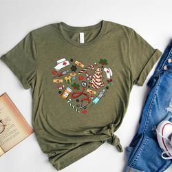 christmas heart shirt, merry christmas tee, christmas shirt, women christmas shirt, xmas heart shirt, christmas gift, gi