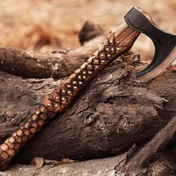hand-forged carbon steel axe | 18 inch hardwood handle with sharp edge & wide head | durable outdoor & woodworking