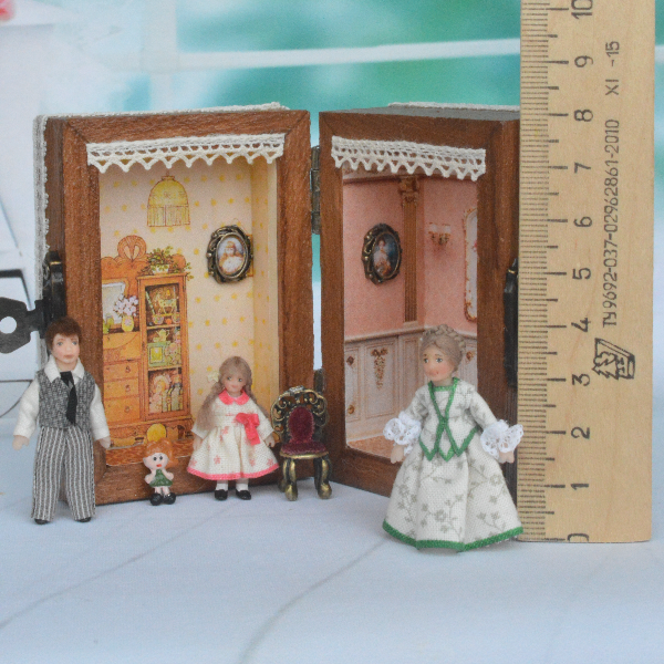 Miniature -dolls - in -48th -scales-5