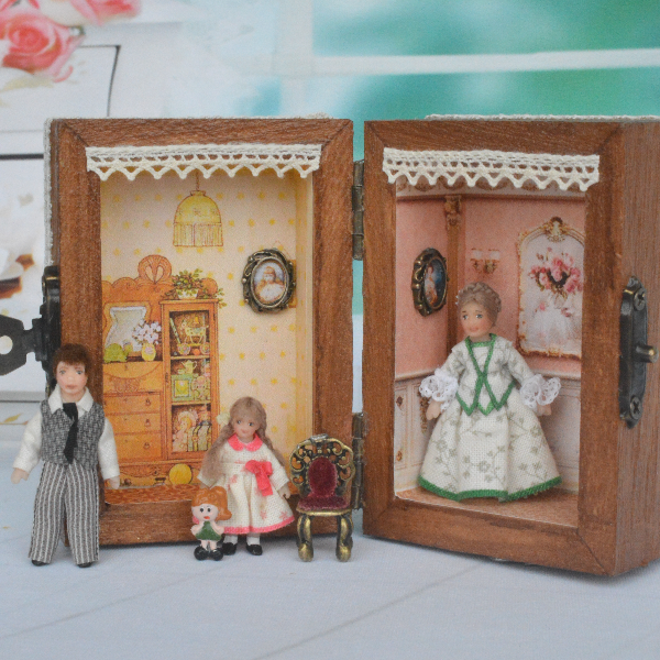 Miniature -dolls - in -48th -scales-7
