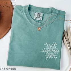 snowflake t-shirt, cute christmas t-shirt, minimal christmas t-shirt, cute winter t-shirt, iprintasty christmas, comfort