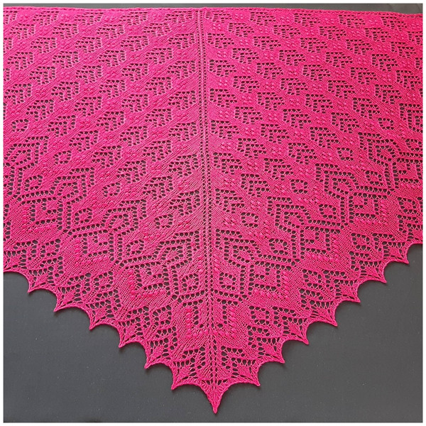 lace-triangle-shawl.jpg