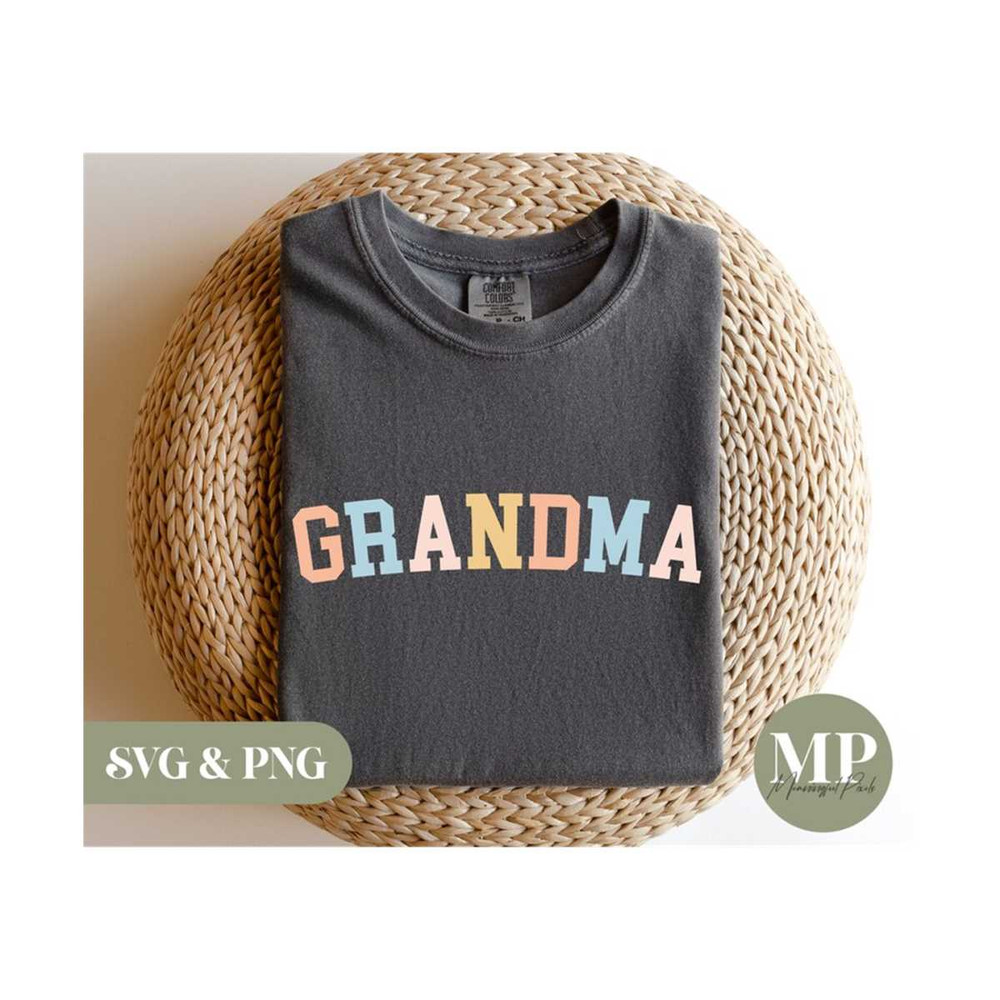 13112023152812-grandma-svg-png-image-1.jpg