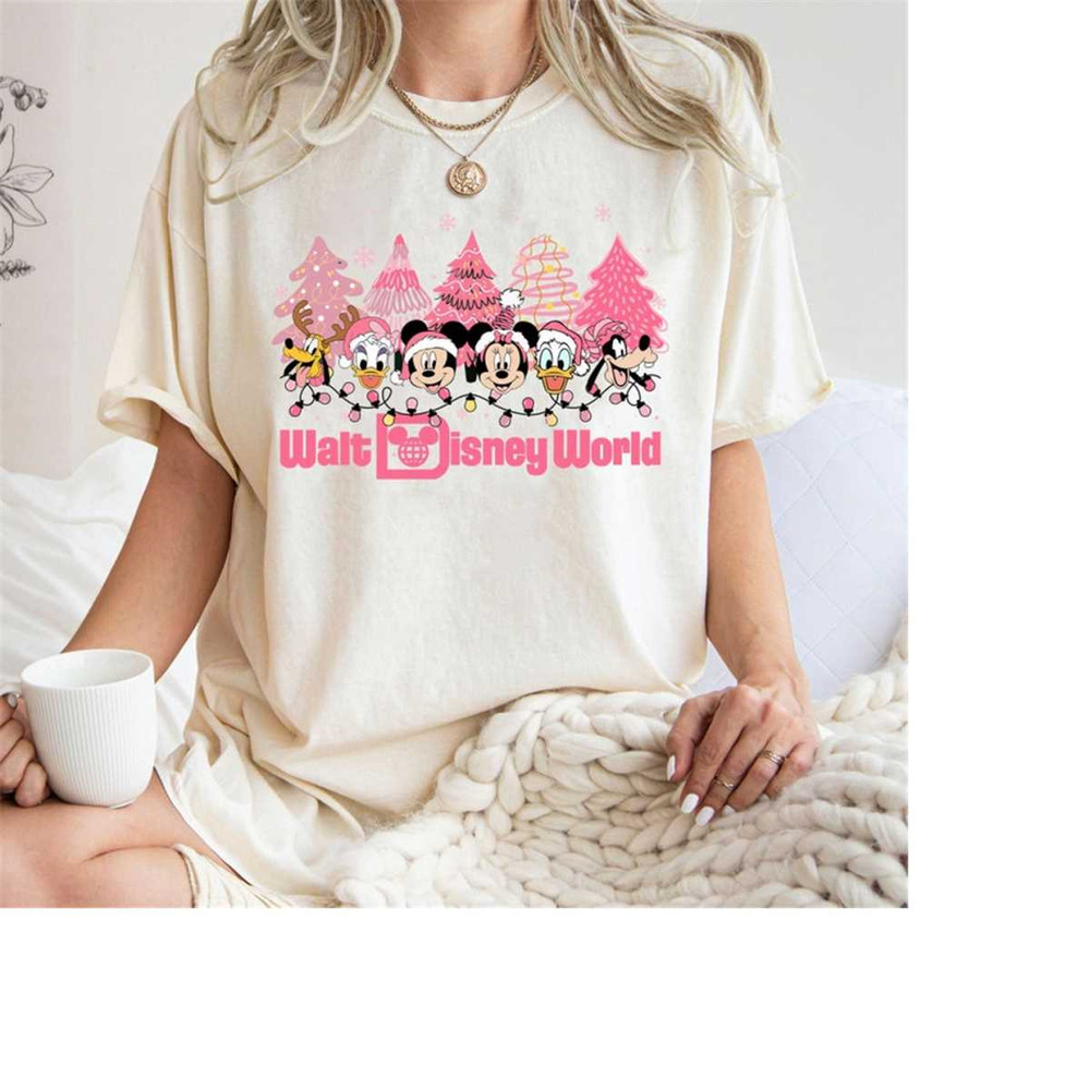 MR-14112023152258-vintage-mickey-and-friends-pink-christmas-tree-shirt-mickey-image-1.jpg