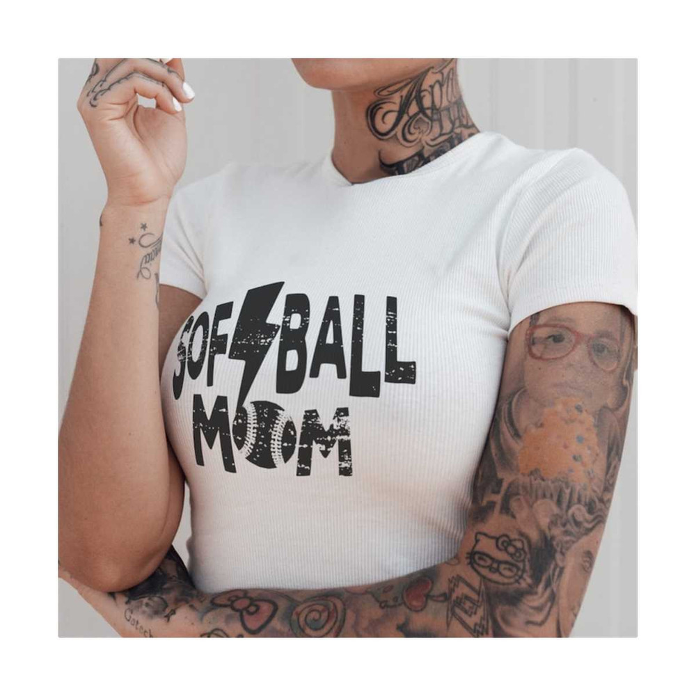 14112023153458-softball-mom-svg-image-1.jpg
