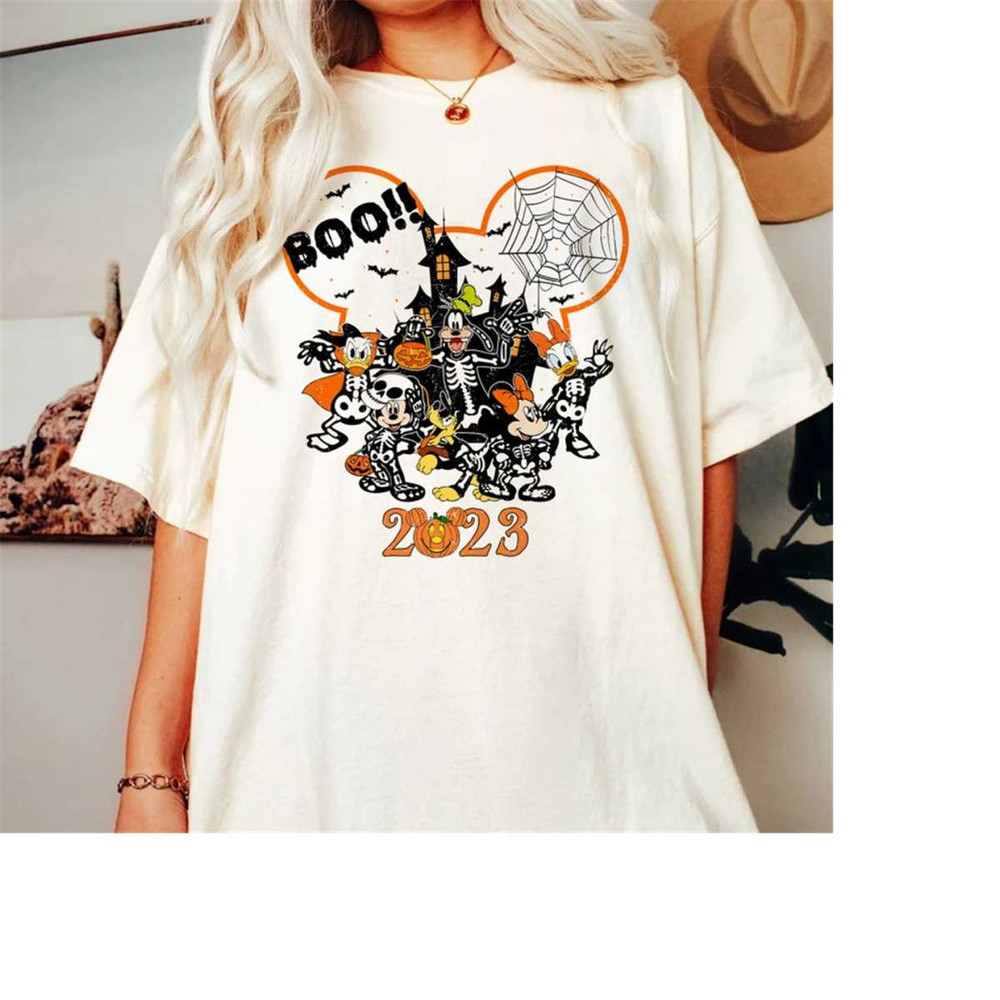 MR-14112023153823-disney-halloween-2023-shirt-mickey-minnie-and-friends-shirt-image-1.jpg