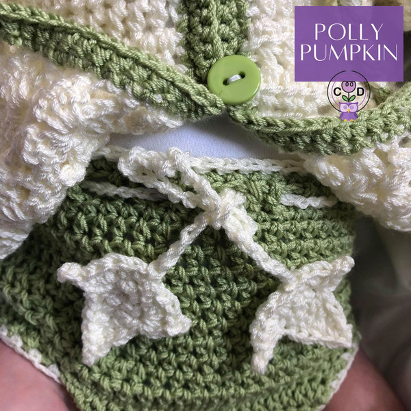 Polly Pumpkin Crochet Pattern (10).jpg