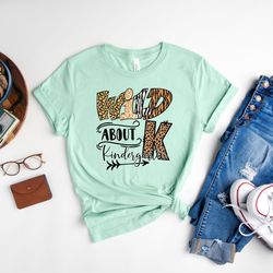 wild about kindergarten shirt, back to school shirt, kindergarten mama t-shirt, kindergarten teacher shirt, teacher appr