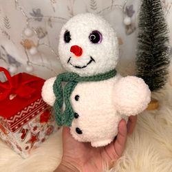 Crochet softy toy Mr Snowman