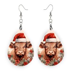 Christmas Cow Earrings, Holiday Accessories, Christmas Highland Cow Earring, Winter Cow Christmas Earrings