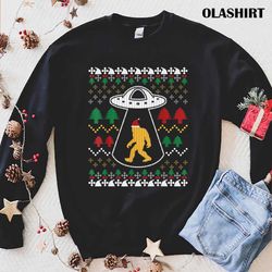 santa claus bigfoot ufo sasquatch ugly christmas sweater t-shirt - olashirt