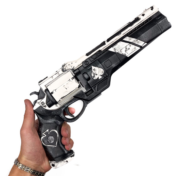 Destiny 2 Ace of Spades replica prop by Blasters4Masters 8.jpg