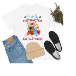 knitting shirt, easily distracted by cats & yarn, knit gift, knitting gift, knitter gift, love to knit, love knitting, g