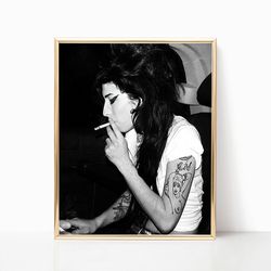 Amy Winehouse Smoking Cigarette Famous Singer Music Artist Poster Black and White Retro Vintage Photography Canvas Frame