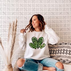 heart st patrick day sweat, lucky sweatshirt, st patty's day gift, lucky leaf shirt, shamrock sweatshirt