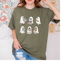 comfort colors ghost reading books shirt,bookish halloween t shirt,halloween teacher gift shirt,librarian halloween shir