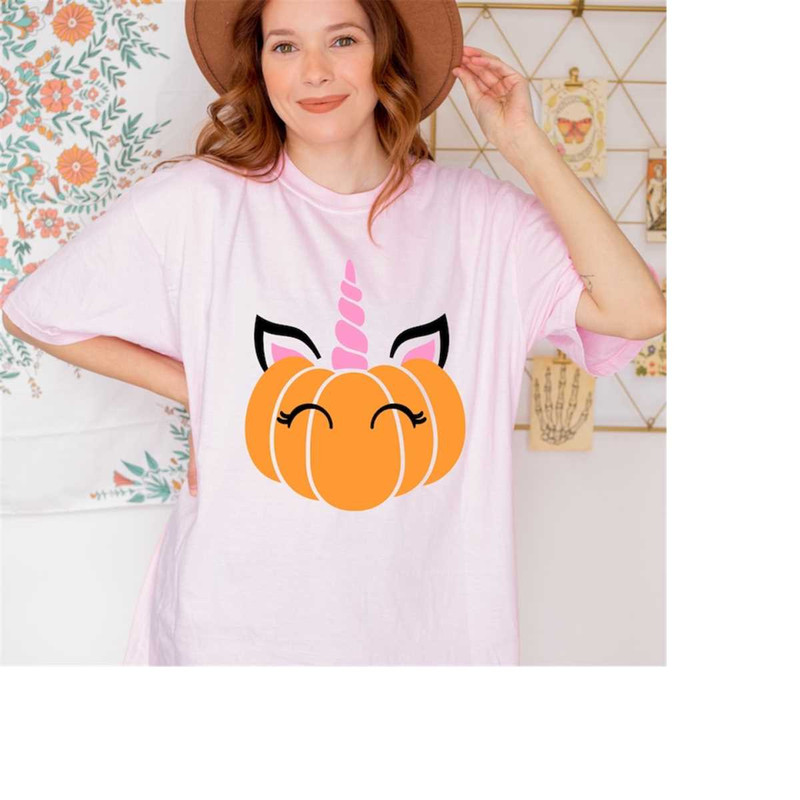 MR-16112023142537-unicorn-pumpkin-shirtcomfort-colors-halloween-unicorn-image-1.jpg