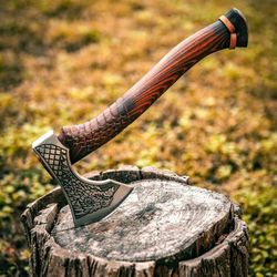 handmade viking battle axe | 22 inch forged high carbon steel blade with engraved wooden handle | 256-layer damascus axe