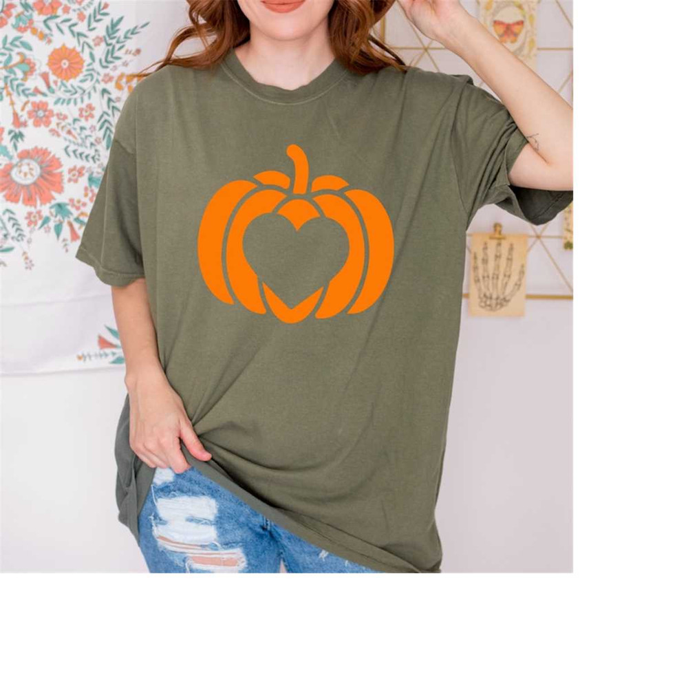 MR-16112023143917-experience-the-magic-of-our-comport-color-pumpkincute-image-1.jpg