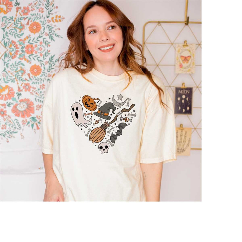 MR-1611202315446-sweet-tee-festivityhalloween-moodstylish-halloweenspooky-image-1.jpg