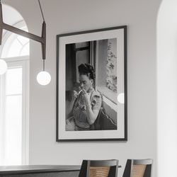 frida kahlo smoking poster, frida kahlo print, frida kahlo poster, vintage fashion photo,elegant decor,black and white p