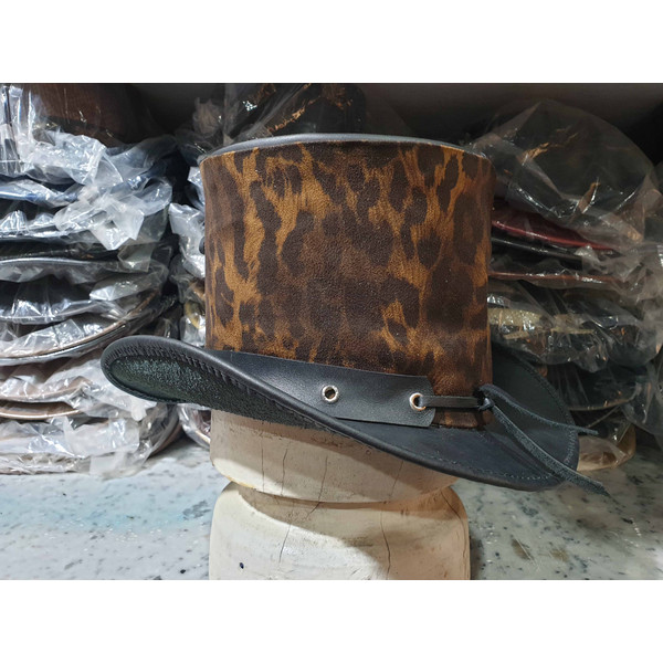 Steampunk Victorian Fabric Vest Leather Top Hat (5).jpg