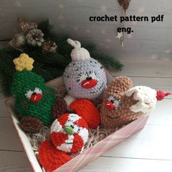 Crochet pattern tree, candy, heart and ball