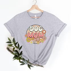 retro dog mom shirt, dog mom shirt, dog mom shirt for mother's day, dog mom gifts for women, dog mama t shirt, dog lover