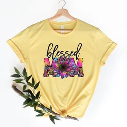 blessed mom shirt, custom mothers day shirt for mama mother's day, cool mom shirt, best mom shirt, floral mama shirt, le