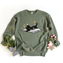 cat christmas shirt, cat lovers christmas gift, cat lover gift, cat mom sweatshirt, cute christmas t-shirt, meowy christ