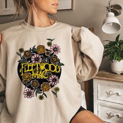 fleetwood mac sweatshirt, fleetwood mac shirt, stevie nicks tee, flower sweatshirt cool women band tee distressed floral
