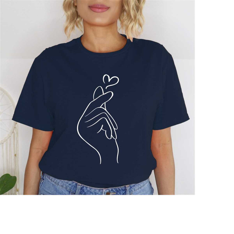 MR-20112023907-korean-finger-love-symbol-t-shirt-korean-finger-heart-kpop-image-1.jpg