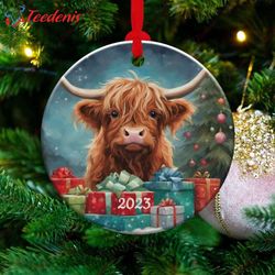 highland cow 2023 ornament, round ceramic, adorable keepsake, unique gift wear love, share beauty