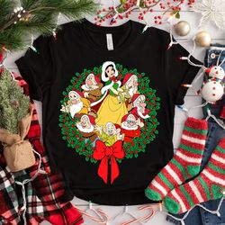 disney santa snow white and the seven dwarfs christmas wreath shirt, mickeys very merry christmas, disneyland holiday va