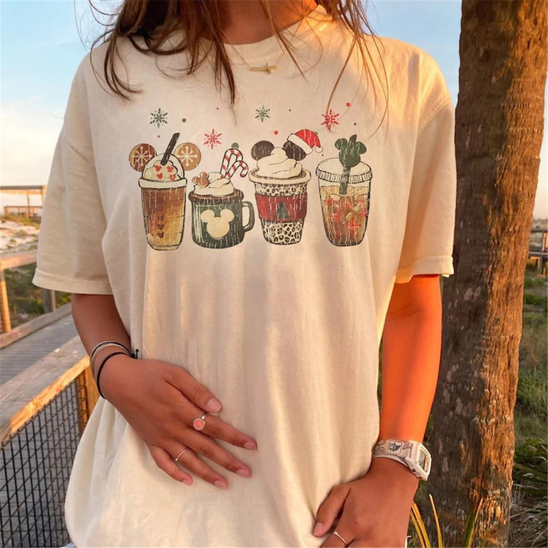 MR-21112023155621-retro-mickey-minnie-christmas-coffee-shirt-mickeys-very-image-1.jpg