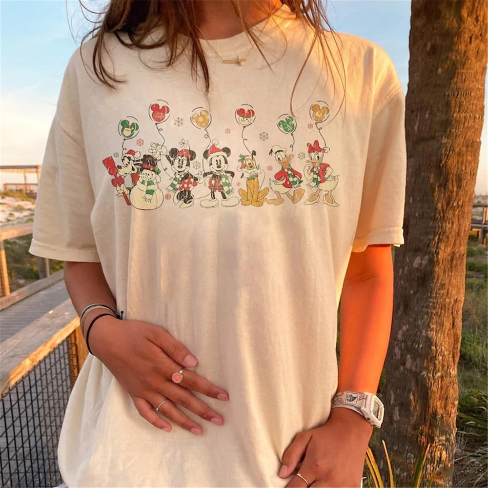 MR-2111202316342-retro-mickey-and-friends-christmas-balloon-shirt-mickeys-image-1.jpg