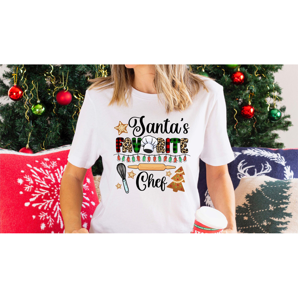 Santa's Favorite Chef Shirt, Christmas Chef T-shirt, Christmas Chef Mother Gift, Christmas Chef Sweater, Cooking Lover Christmas Gift Idea.jpg