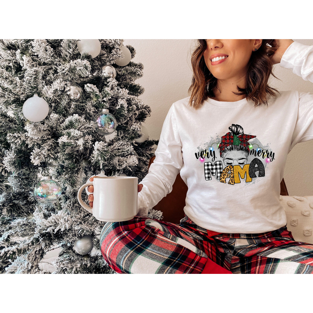 Christmas Merry Mama Shirt,Merry Christmas Mom Shirt,Christmas Mom Gift Shirt,Christmas Matching Family Shirt,Christmas Mother Shirt.jpg